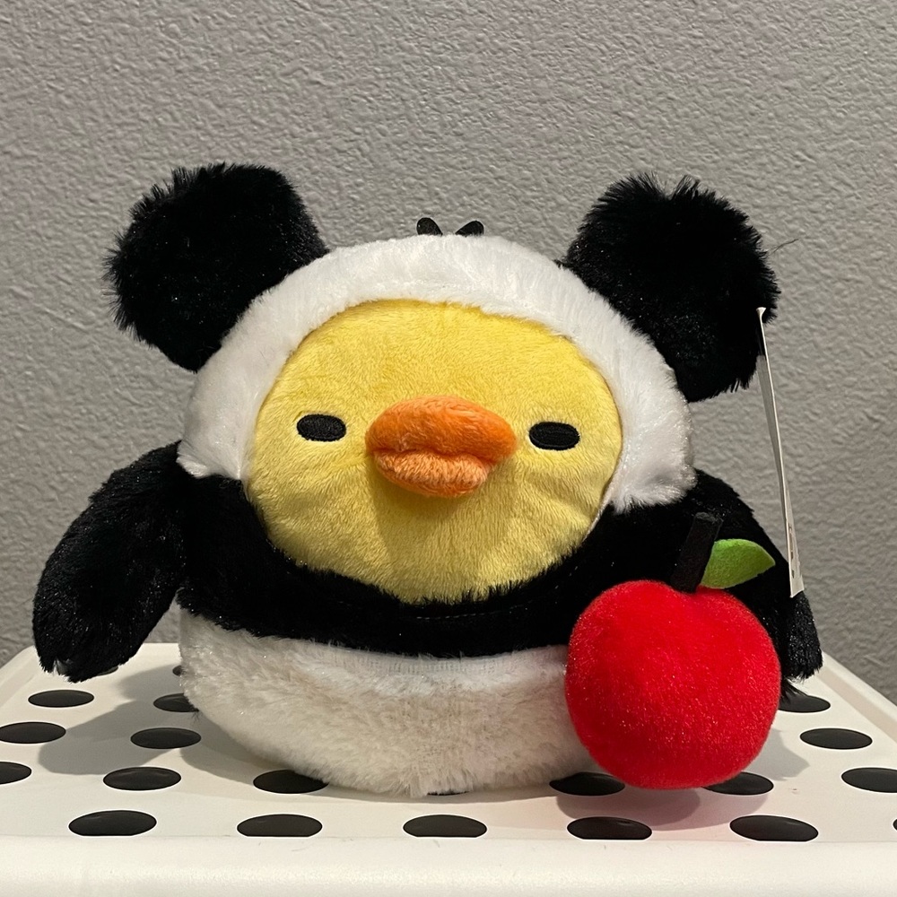 Kiiroitori “panda costume” plush